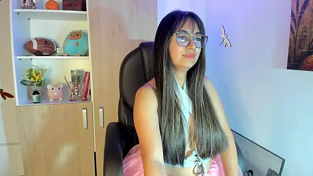 Snapshot of Isabellaa22_1 chatting on September 17, 11:06 pm Isabellaa22 1 online show from September 17, 11:06 pm