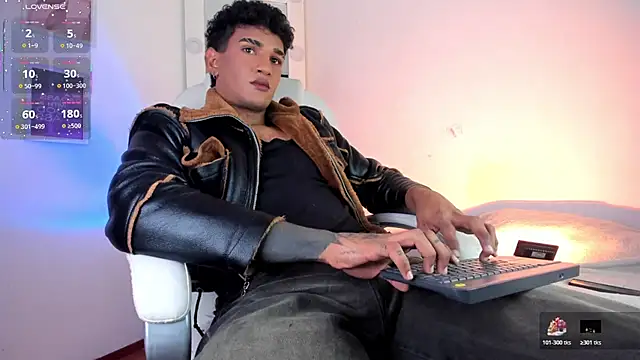 zack-fentty online show from July 6, 9:06 am