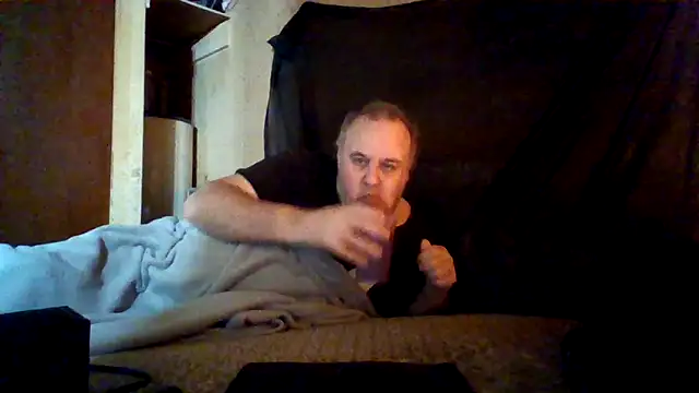 Nightshade7712 online show from February 19, 8:05 pm