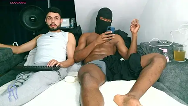 Snapshot of davgostoso chatting on February 4, 8:36 pm davgostoso online show from February 4, 8:36 pm