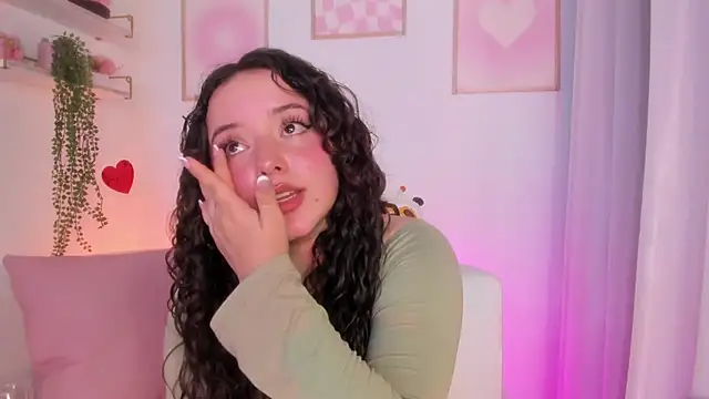 Aurora aaa online show from October 23, 11:14 pm