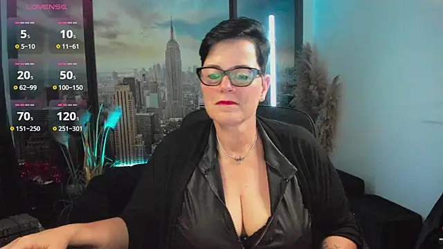 ninarandmann online show from October 7, 4:59 pm