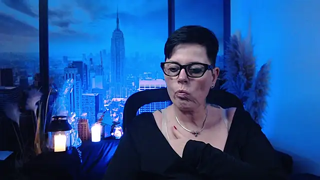 ninarandmann online show from December 14, 7:07 pm