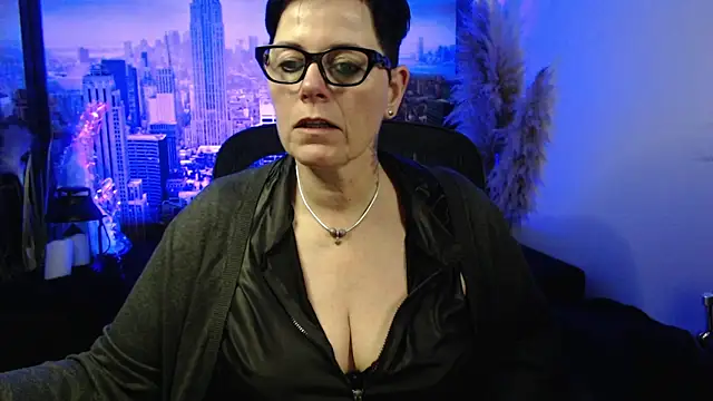 ninarandmann online show from January 7, 3:58 pm