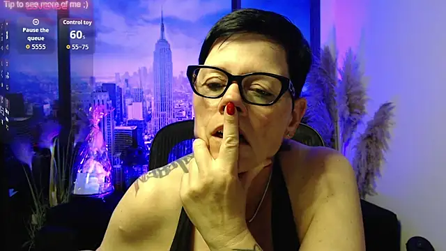 ninarandmann online show from June 2, 4:31 pm