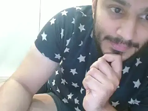 Snapshot of robintoit chatting on December 3, 7:22 pm robintoit online show from December 3, 7:22 pm