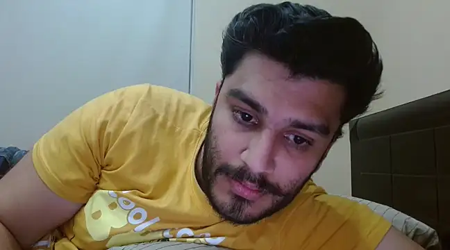 Snapshot of robintoit chatting on January 6, 3:51 pm robintoit online show from January 6, 3:51 pm