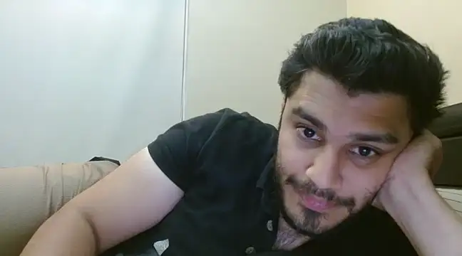 Snapshot of robintoit chatting on February 14, 6:12 am robintoit online show from February 14, 6:12 am