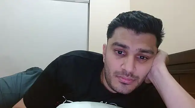 Snapshot of robintoit chatting on March 6, 1:24 pm robintoit online show from March 6, 1:24 pm