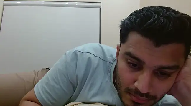 Snapshot of robintoit chatting on March 14, 5:57 pm robintoit online show from March 14, 5:57 pm