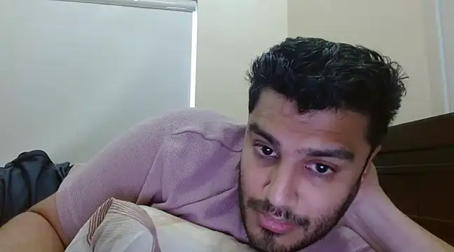 Snapshot of robintoit chatting on March 18, 6:25 am robintoit online show from March 18, 6:25 am
