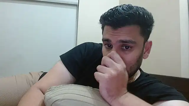 Snapshot of robintoit chatting on October 12, 2:38 pm robintoit online show from October 12, 2:38 pm