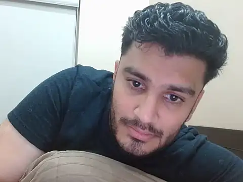 Snapshot of robintoit chatting on October 17, 2:52 pm robintoit online show from October 17, 2:52 pm