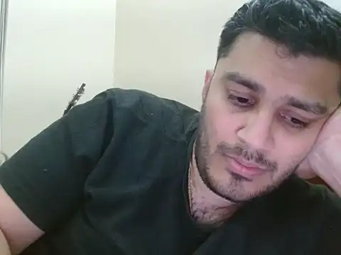 robintoit online show from March 12, 8:59 pm