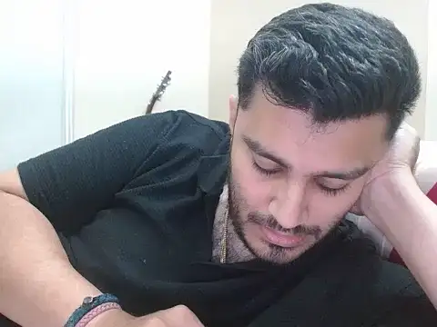 robintoit online show from March 19, 6:06 am