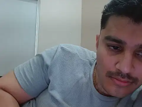 robintoit online show from April 14, 2:28 am