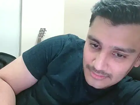 robintoit online show from April 15, 1:07 pm