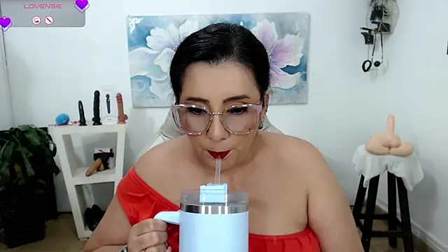 mom hot   online show from February 10, 12:19 am