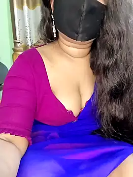 Idhika Paul online show from January 31, 4:17 pm