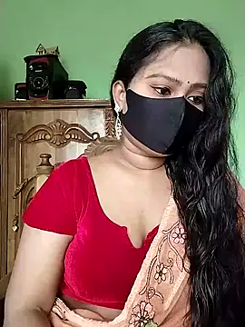 Idhika Paul online show from February 3, 8:35 am