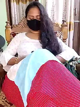 Idhika Paul online show from February 6, 11:48 pm