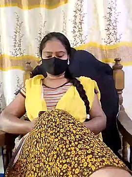 Idhika Paul online show from February 8, 4:47 am