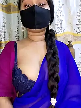 Idhika Paul online show from February 9, 5:33 pm