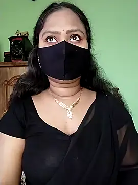 Idhika Paul online show from February 11, 3:18 am