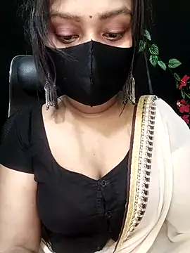 Idhika Paul online show from November 1, 9:06 pm