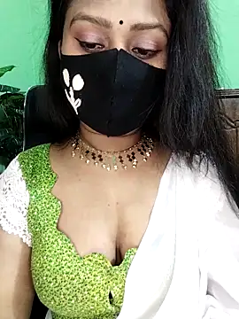 Idhika Paul online show from January 13, 5:40 pm