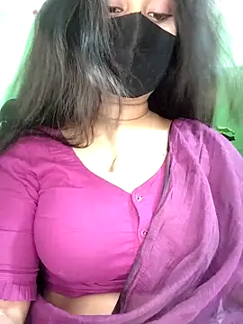 Idhika Paul online show from March 19, 3:49 pm