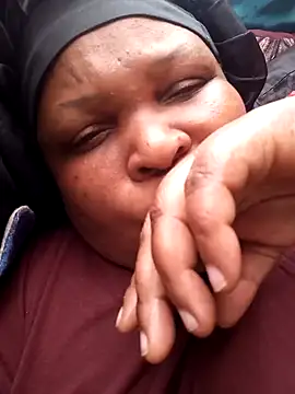 HOTSUGARX5 online show from December 18, 9:25 am