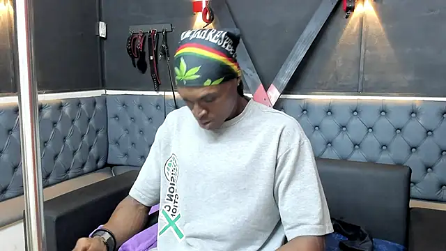 Terrance z online show from December 4, 7:11 pm