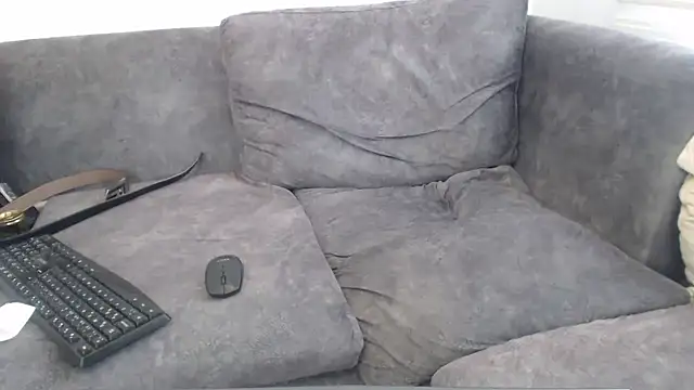 Naughtb0y online show from March 25, 11:16 am