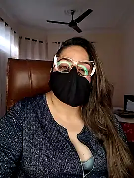 Snapshot of SEXY-Sardarni chatting on January 14, 9:24 am SEXY-Sardarni online show from January 14, 9:24 am