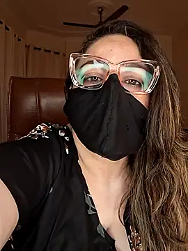 Snapshot of SEXY-Sardarni chatting on January 18, 3:49 pm SEXY-Sardarni online show from January 18, 3:49 pm