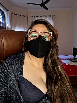 Snapshot of SEXY-Sardarni chatting on February 9, 9:16 am SEXY-Sardarni online show from February 9, 9:16 am