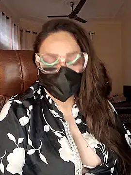 Snapshot of SEXY-Sardarni chatting on December 21, 8:43 am SEXY-Sardarni online show from December 21, 8:43 am