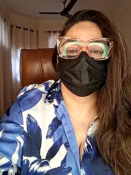 Snapshot of SEXY-Sardarni chatting on January 13, 8:08 am SEXY-Sardarni online show from January 13, 8:08 am