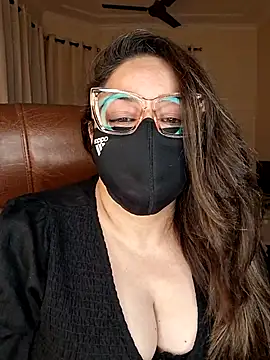 SEXY-Sardarni online show from May 28, 3:09 pm