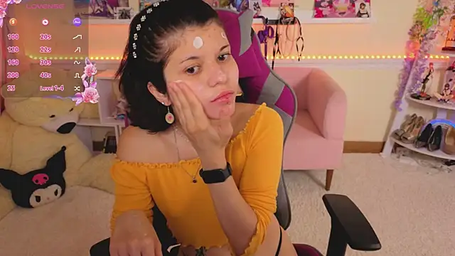 Snapshot of Katya_Zaitseva chatting on July 13, 6:44 pm Katya Zaitseva online show from July 13, 6:44 pm