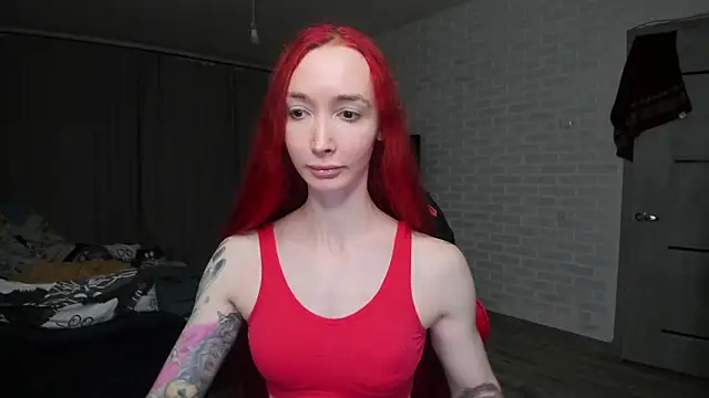 Snapshot of Roxy_Silver chatting on February 26, 3:44 pm Roxy Silver online show from February 26, 3:44 pm