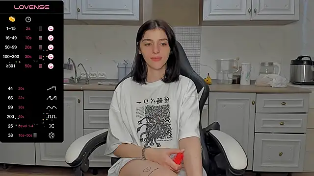 broosnica1 online show from December 24, 10:44 am