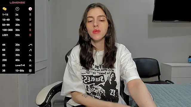 broosnica1 online show from November 12, 7:31 am