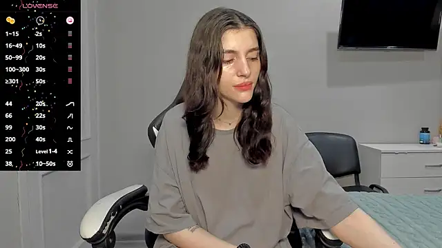 broosnica1 online show from December 5, 6:44 am