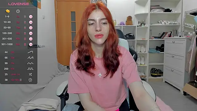 broosnica1 online show from June 3, 7:44 am