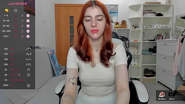 Snapshot of broosnica1 chatting on June 29, 6:19 am broosnica1 online show from June 29, 6:19 am