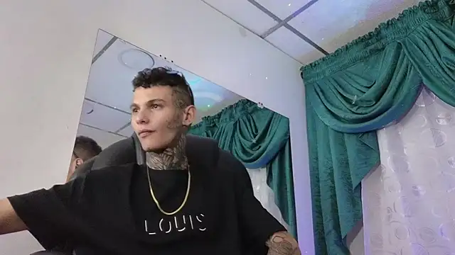 Stuart Boy  online show from December 20, 2:41 am
