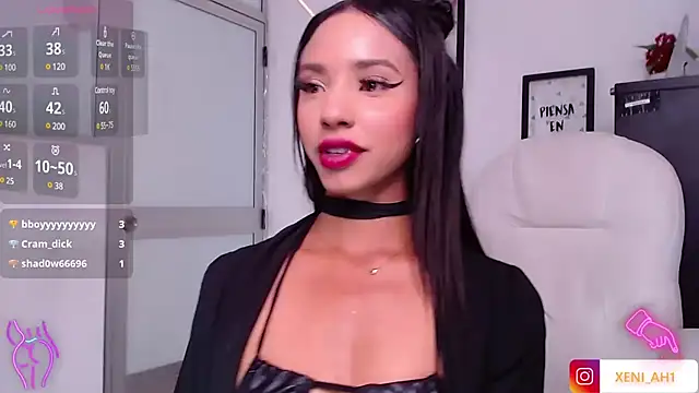 Snapshot of xenia_golden chatting on January 12, 3:03 pm xenia golden online show from January 12, 3:03 pm