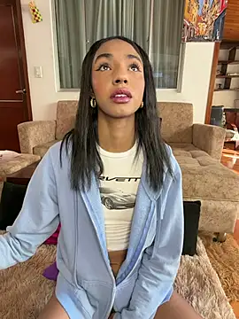 Snapshot of xenia_golden chatting on July 28, 2:05 pm xenia golden online show from July 28, 2:05 pm